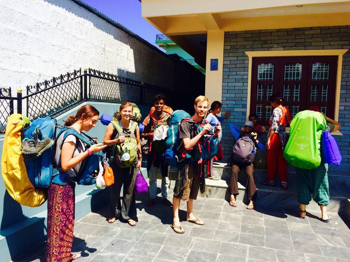 Aroma Tourist Hostel Pokhara Bagian luar foto