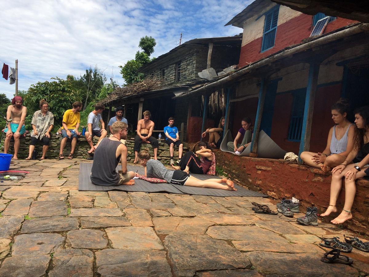 Aroma Tourist Hostel Pokhara Bagian luar foto