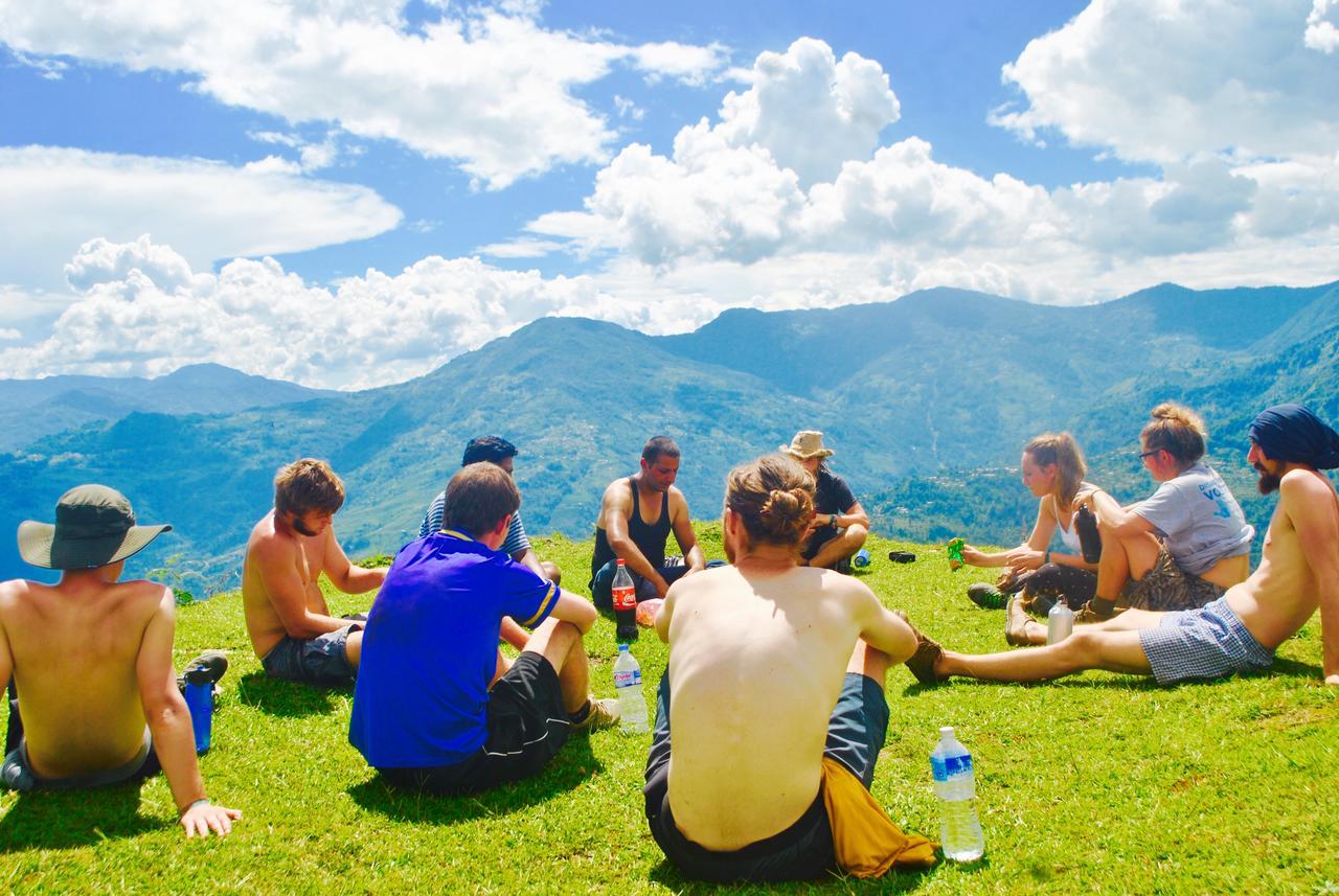 Aroma Tourist Hostel Pokhara Bagian luar foto