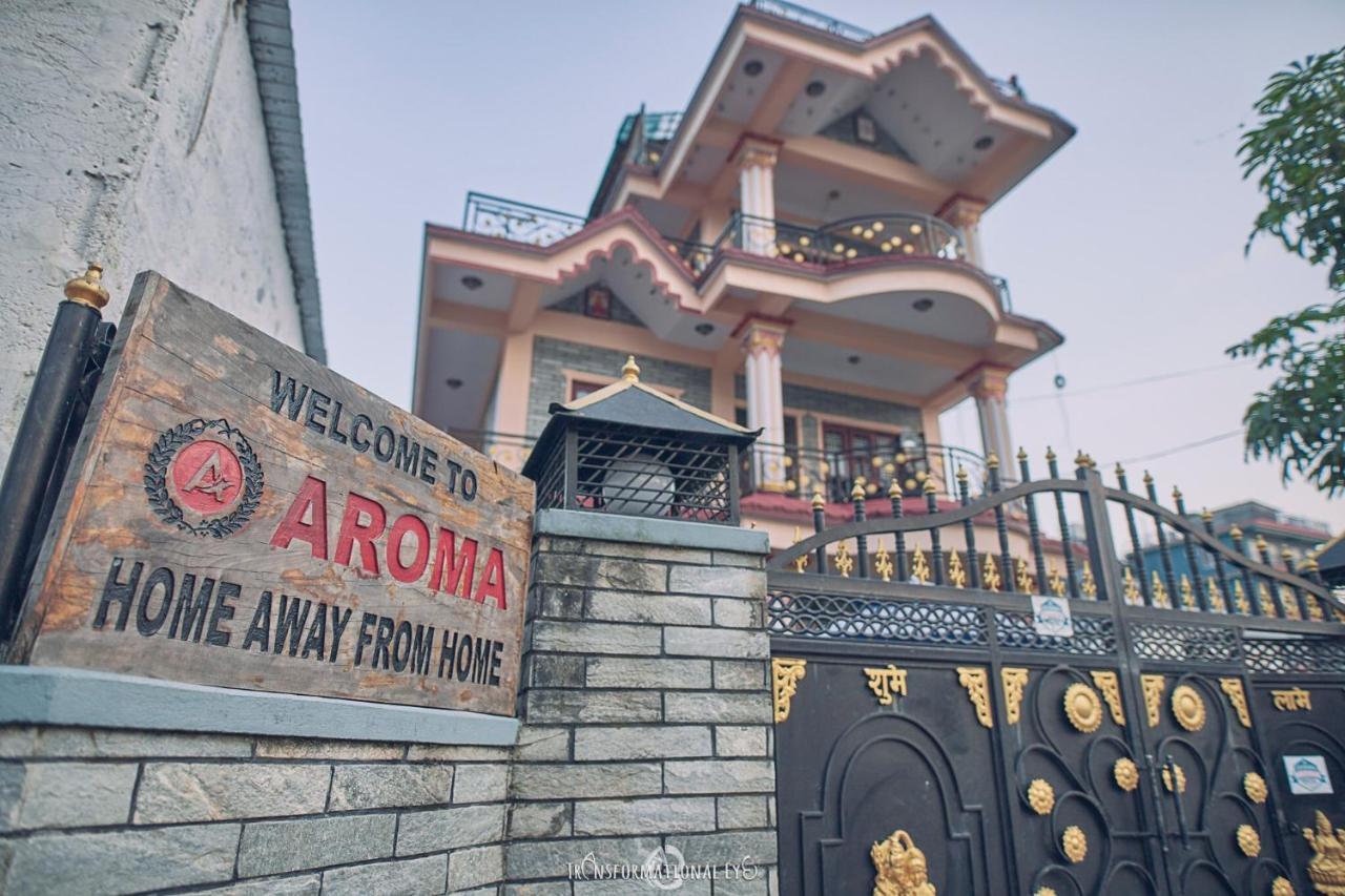 Aroma Tourist Hostel Pokhara Bagian luar foto